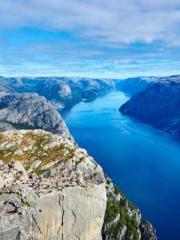 lt;Natural Disasters